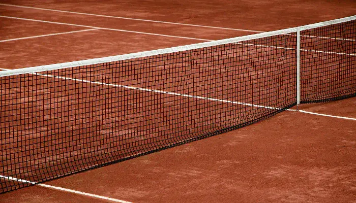 tennis net in court