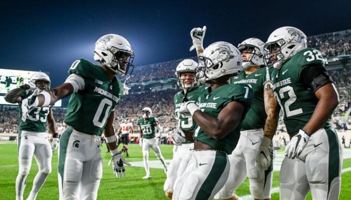 Gambling News 12 2022 Michigan State Spartans Win Total Odds and Picks