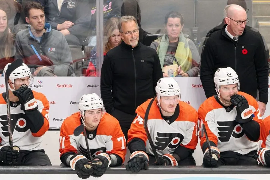 philadelphia-flyers-bench watching the game