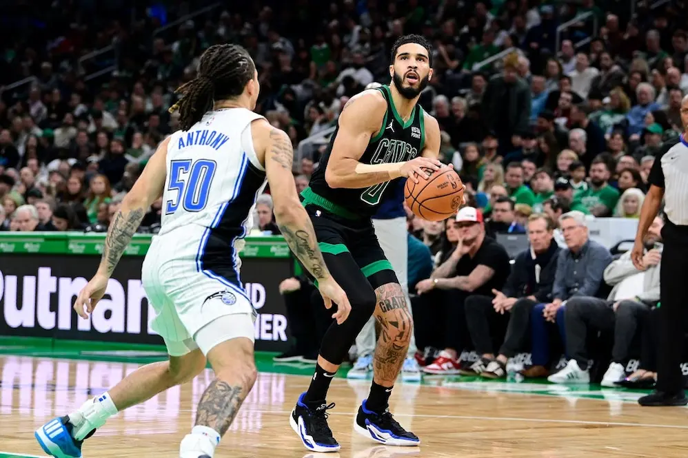 4 celtics player aiming