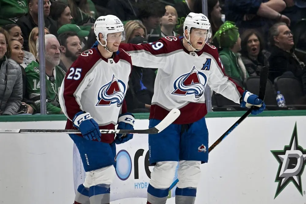 2 avalanche nhl players