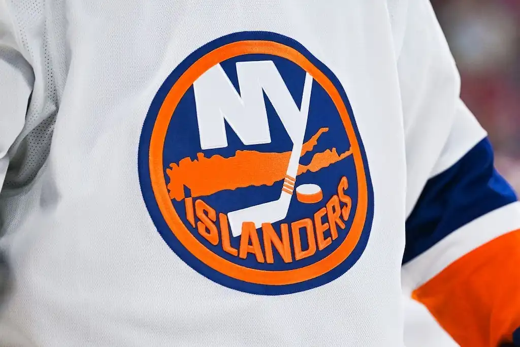 NHL 2 New York Islanders logo on a white hockey jersey.
