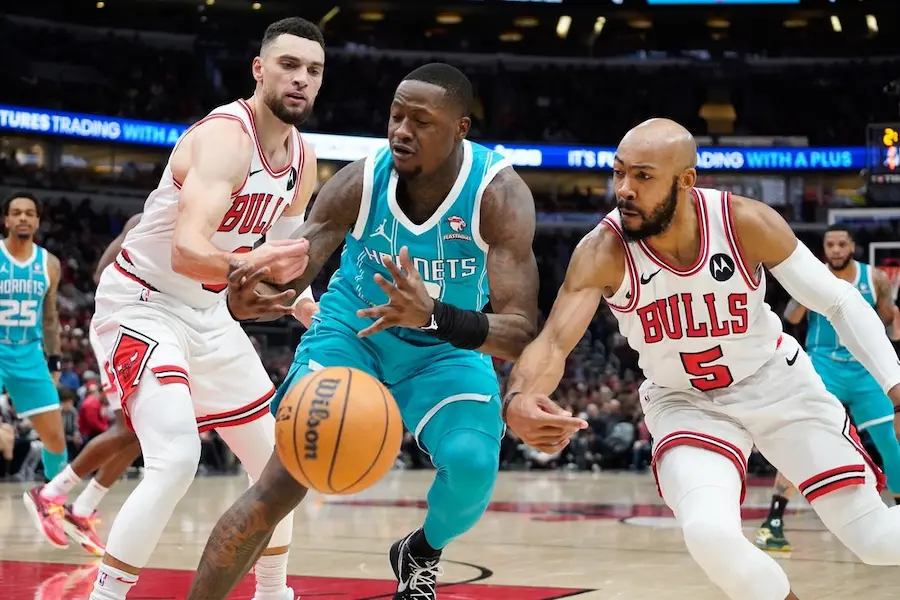 5 hornets player vs 2 bulls players
