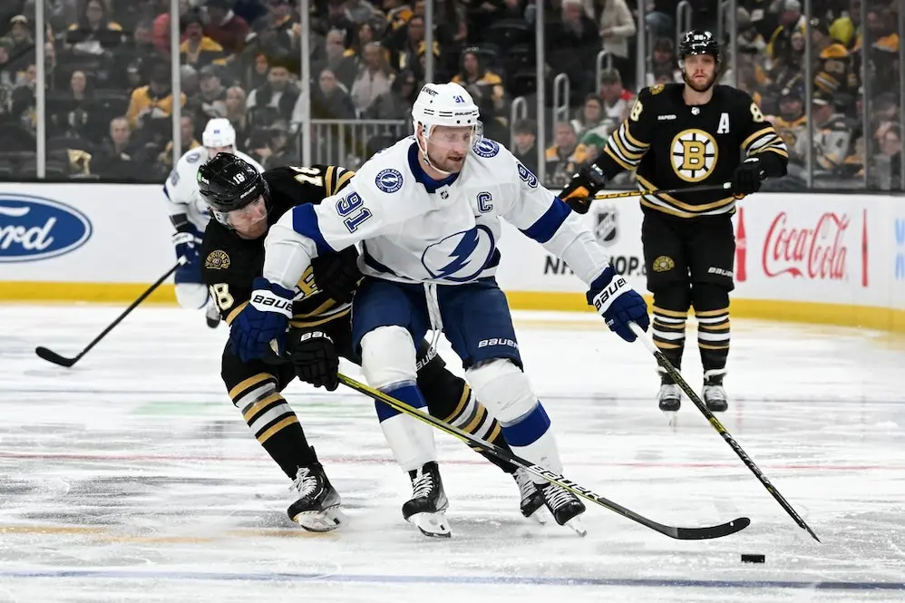 lightning and bruins players