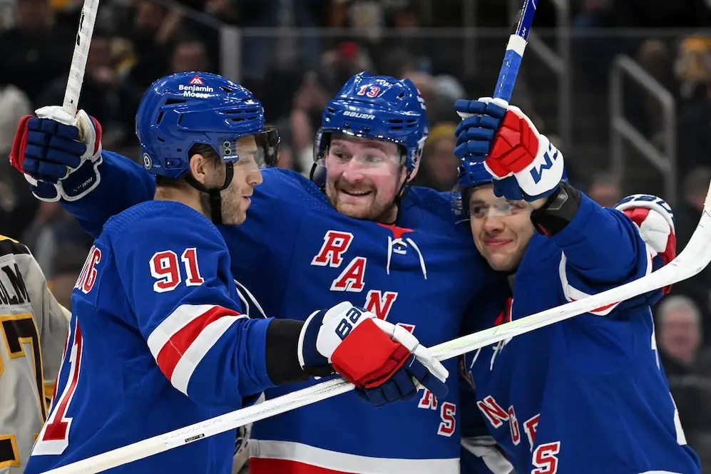 ny rangers nhl players hugging