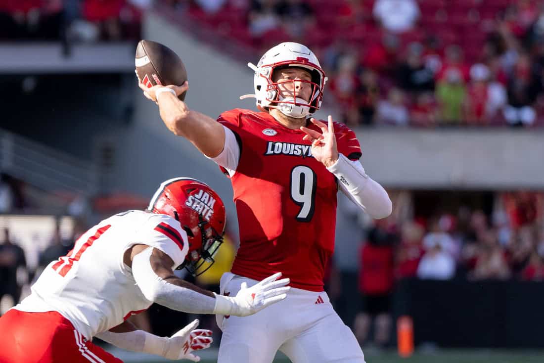 NCAAF 3 Louisville Cardinals vs Georgia Tech Yellow Jackets Picks and Predictions September 21st 2024