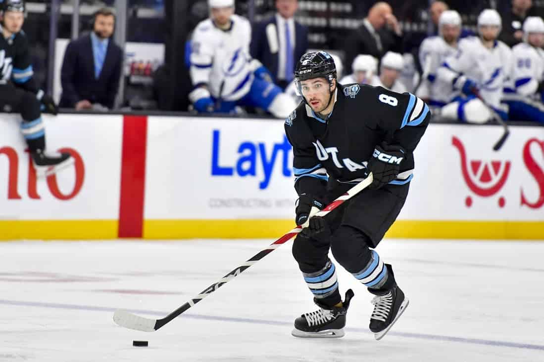 Chicago Blackhawks vs Arizona Coyotes