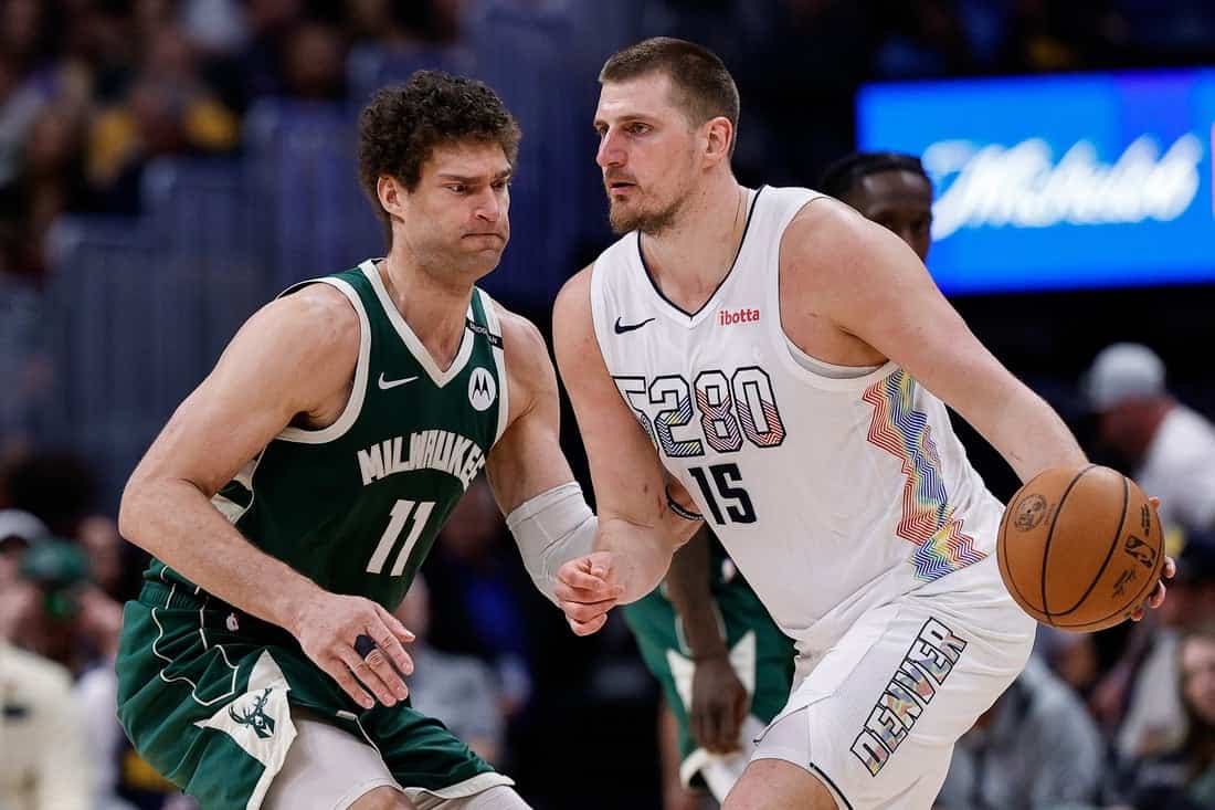 Bucks player steeling the ball