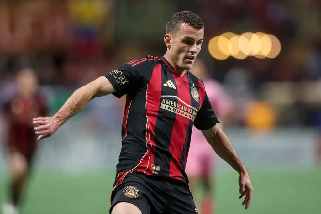 MLS game between Chicago Fire FC and Atlanta United with expert picks and predictions for May 10th 2025.