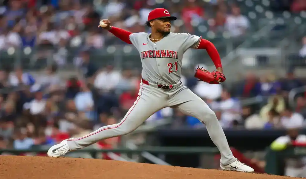 Cincinnati Reds pitcher winds up for a pitch during game against the Chicago Cubs on May 23, 2025.