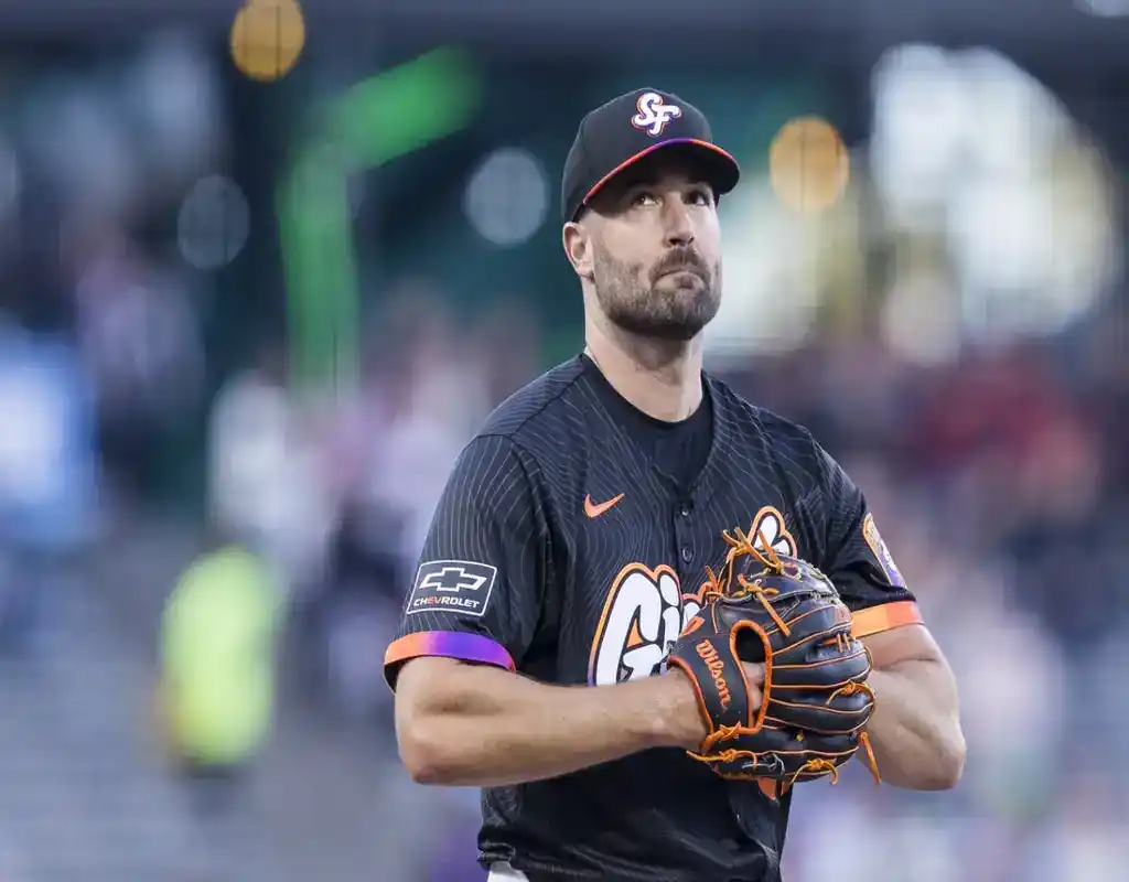7 San Francisco Giants pitcher stands focused on the mound before pitching against Kansas City Royals on May 19, 2025