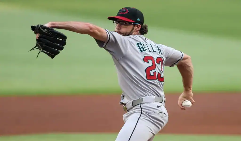 Arizona Diamondbacks pitcher in action against the Cincinnati Reds, June 8th 2025