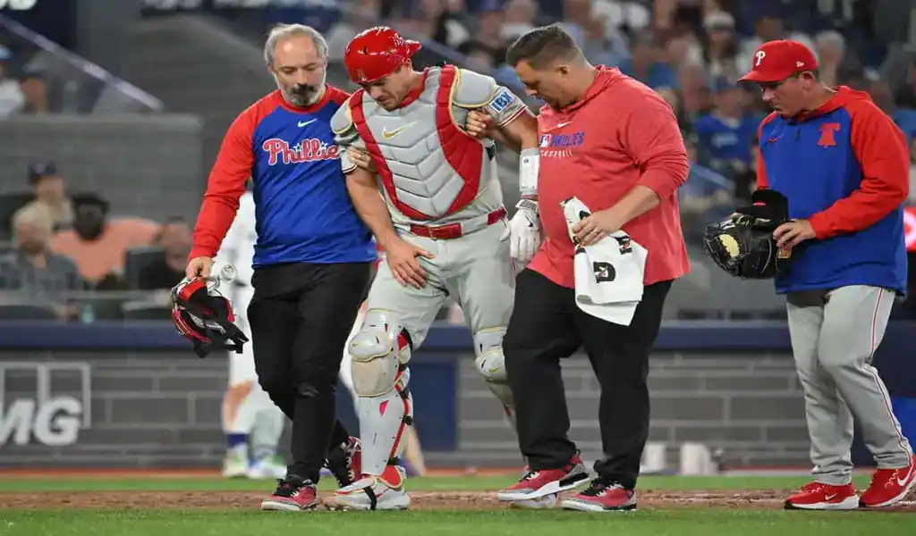6 Philadelphia Phillies catcher helped off field after injury during game against Toronto Blue Jays on June 5, 2025